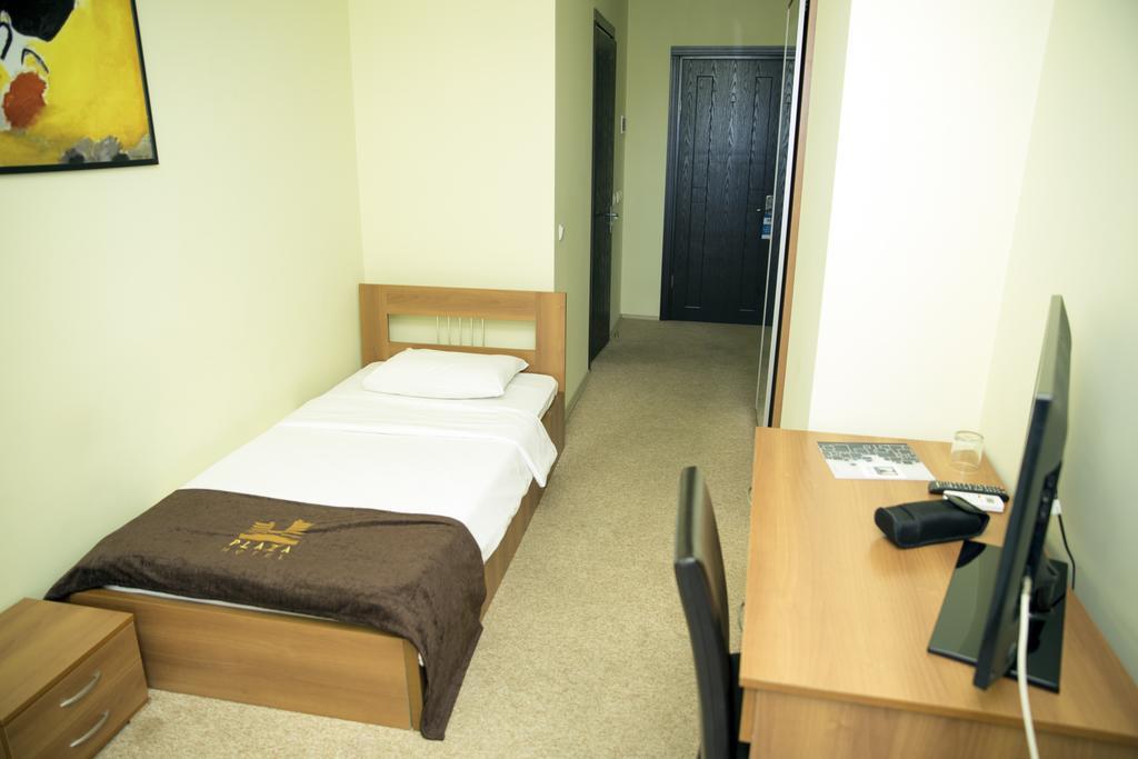 Mardi Plaza Hotel Batumi Exterior photo