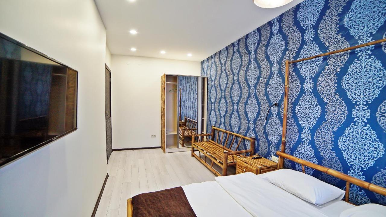 Mardi Plaza Hotel Batumi Exterior photo