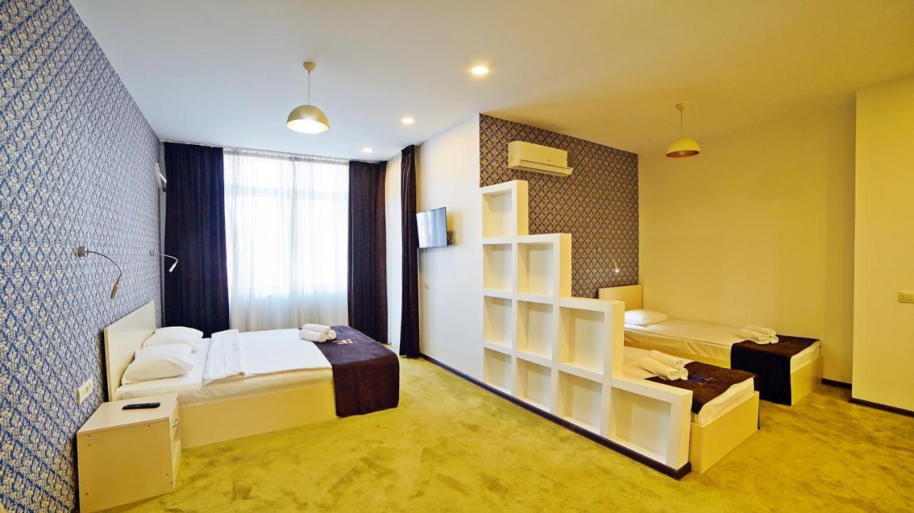 Mardi Plaza Hotel Batumi Exterior photo