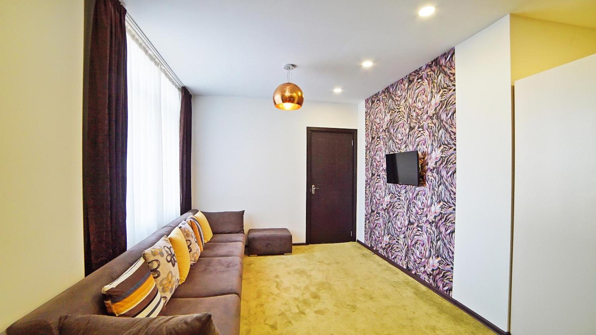 Mardi Plaza Hotel Batumi Exterior photo